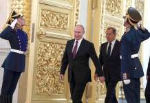 Лавров: Разумен човек не може да види знаци на болест кај Путин