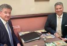 Ниту Ескобар и Лајчак не успеаја да го отплеткаат косовскиот Гордиев јазол