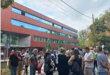 Вработени од АД „Водостопанство“ на протест за неисплатени плати, МЗШВ уверува дека го решава проблемот