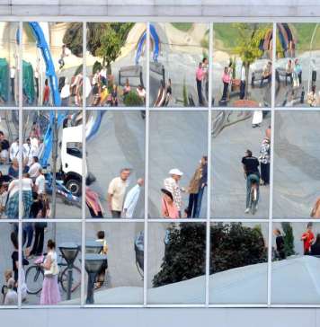 Како статистичката операција се трансформира во политичка