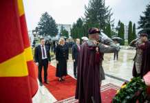 Ја избравме вистинската опција и пред 81 година и денес кога светот се соочува со сериозна закана по мирот, истакна Грковска