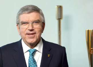 Бах го критикуваше мешањето на политичарите во дискусијата за враќање на руски и белосруски спортисти на меѓунардоните натпревари