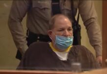 Се трупаат затворските казни за озлогласениот Харви Вајнстин