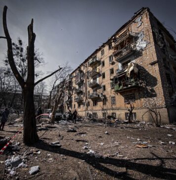 Стотици илјади без струја во Украина по денешните руски напади