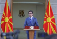 Претседателот Пендаровски ги потпиша указите за петте закони за изградба на коридорите 8 и 10д