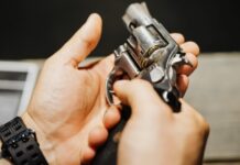 Момче од Бихаќ најави дека ќе изврши масакр како вчерашниот во Белград, босанската полиција веднаш реагираше