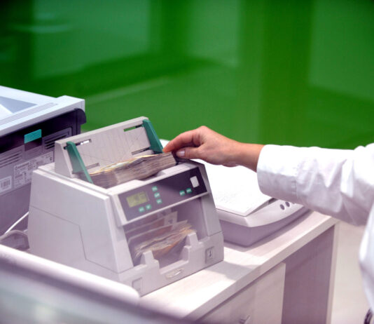 Од 2001 година ЕБОР инвестирала повеќе од 10 милијарди евра во Србија