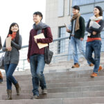 Бројот на дипломци што се враќаат во Кина во значителен пораст