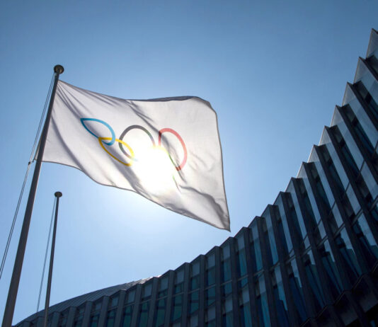 Олимпискиот пламен денеска тргнува низ Италија