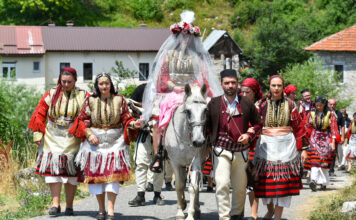 Галичка свадба – обичаи што се живо сведоштво за дел од нашето културно наследство
