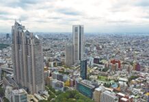 Јапонија погодена од земјотрес со јачина од 6,8 степени, издадено предупредување за цунами