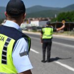 Откриени 15 мигранти од Египет и Сирија во возило на регионалниот пат Богданци–Гевгелија