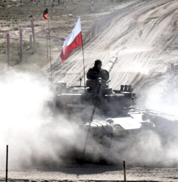 Полска се развива во голема воена сила на истокот на Европа