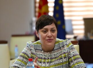 Македонија влегува во нова фаза на економска трансформација, вели Димитриеска – Кочоска