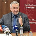 Сите граѓани кои се или мислат дека се оштетени во кардиохирургијата да поднесат претставка, апелира Клековски