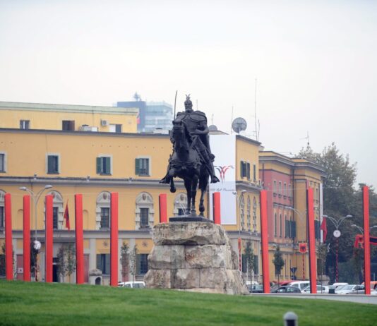 Албанија утре го отвора последниот кластер во преговорите со ЕУ