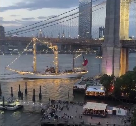 Mexican Navy Ship strikes the Brooklyn Bridge, two dead and 22 injured