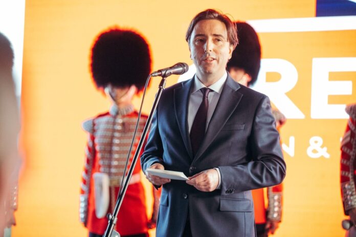 Lee recognized Britain « little » tyranny of Brussels and Sofia to Macedonia?