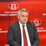 Во странските и во домашните болници има уште 12 пациенти од пожарот во Кочани, еден е во тешка состојба, вели Клековски