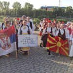 „Од цвет на цвет со оро и песна“ во Скопје