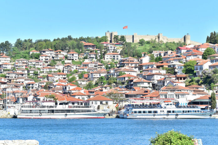 « Ohrid Communal » started with summer activities to maintain public hygiene