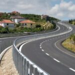 Затворен дел од скопската обиколница поради пожарите, сообраќајот кон ГП Блаце пуштен само за патнички возила