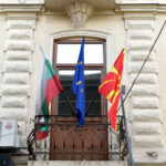 „Добра волја“ поплочена со задни намери