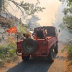 ЦУК: Сѐ уште активен пожарот во „Јасен“