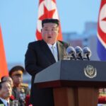 Ким со воз патува кон Пекинг да присуствува на кинеската воена парада