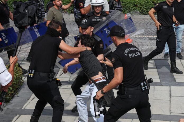 Istanbul police