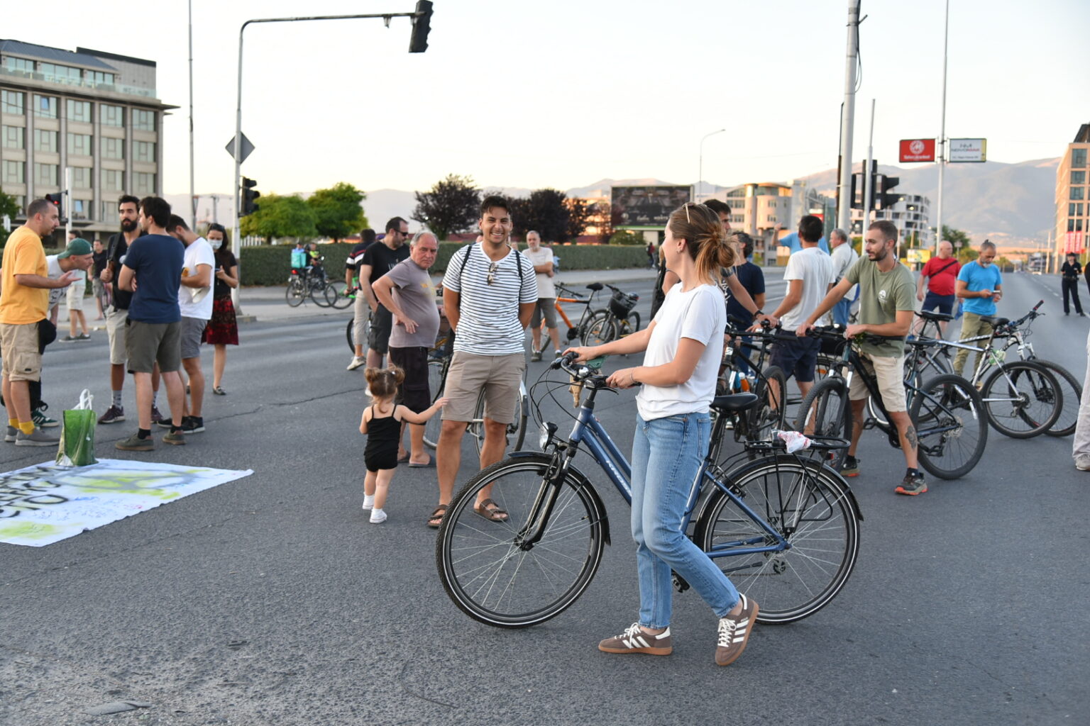 Protest Novo lisice, Zagaduvanje Vardariste