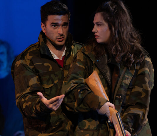 Приказна за демоните што ги ловиме цел живот во себе