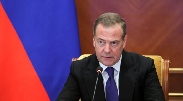 Ситуацијата е многу опасна, не може да се исклучи глобален судир, истакна Медведев Dmitry Medvedev