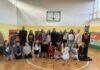 Претставата „Црвенкапа“ прозвучи на влашки јазик во ООУ „Никола Карев“ во Крушево