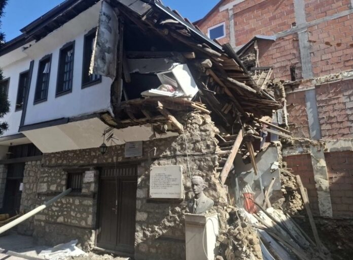 Spomen kuka Vlado Malevski