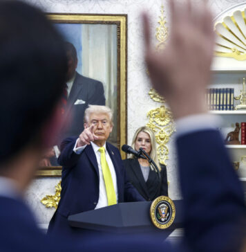 Трамп ја продолжува борбата против „длабоката држава“ помогнат од тајна група за истраги
