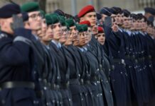 Германци би поддржале воведување задолжителна воена служба, покажуваат анкетите German soldiers