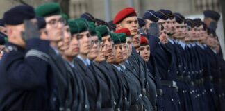 Германци би поддржале воведување задолжителна воена служба, покажуваат анкетите German soldiers