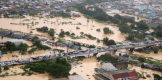 Во поплавите во Тајланд, досега животот го загубија 162 лица Thailand