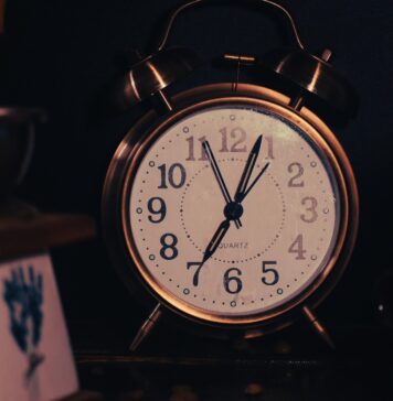 Нашиот ритам на будност и сон се менува во комплетна темнина