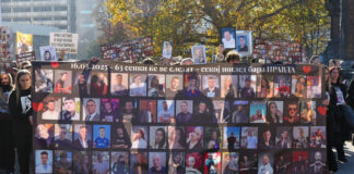 ФОТОГАЛЕРИЈА: „Марш на ангелите“ во Скопје, родителите на загинатите бараат правда