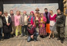 Претстава наместо инстаграм, сцена наместо екран!