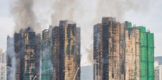 Смртниот биланс од катастрофалниот пожар во Хонг Конг се искачи на 128 лица