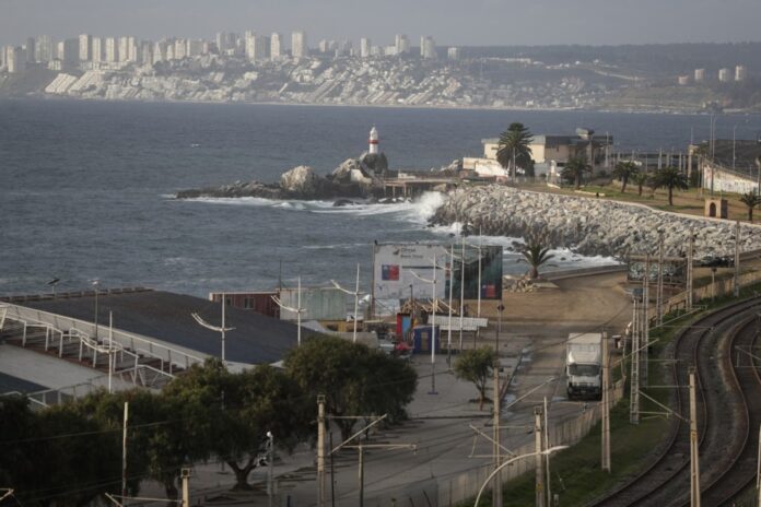 Pacific nations ease tsunami fears after massive quake off Russia