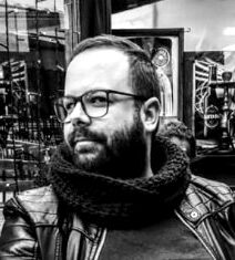 Да го срушиме митот за недопирливите преку соочување со правдата