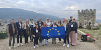 Наставници од четири држави го креваат гласот против врсничкото насилство