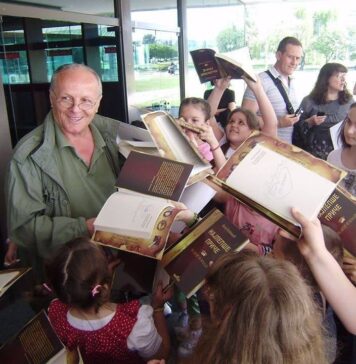 Цел работен век посветен на децата