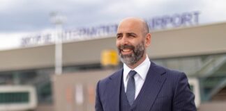 Годинава инвестиравме 3,8 милиони евра во модернизација на патничките услуги на Меѓународниот аеродром Скопјe, истакна Курт