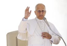 Папата ја критикува американската политика кон мигрантите