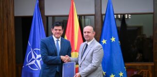 На затворена седница во Собранието, Рокас го презентира извештајот за напредокот на земјава